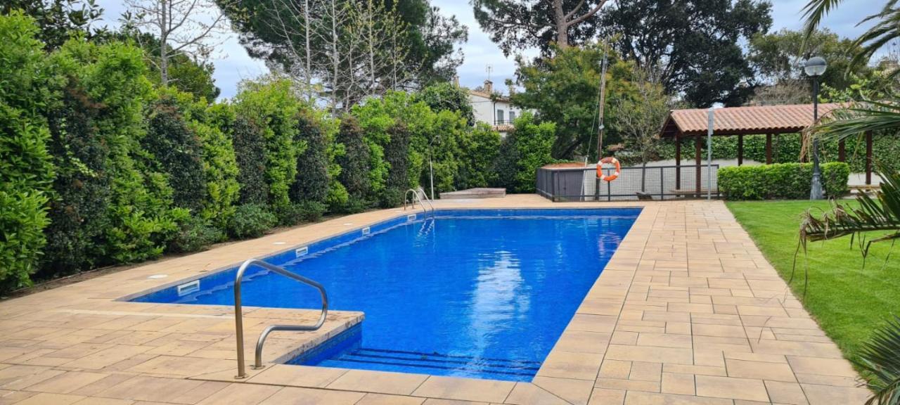 Apartamentocalellaclos Calella De Palafrugell Exterior foto